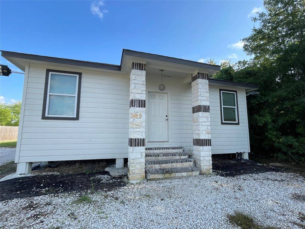884 County Road 3550 #4, New Caney, TX 77327