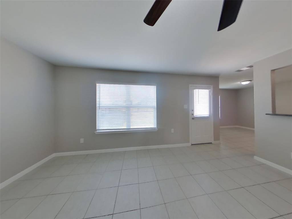 La Marque, TX 77568,944 American Monarch DR