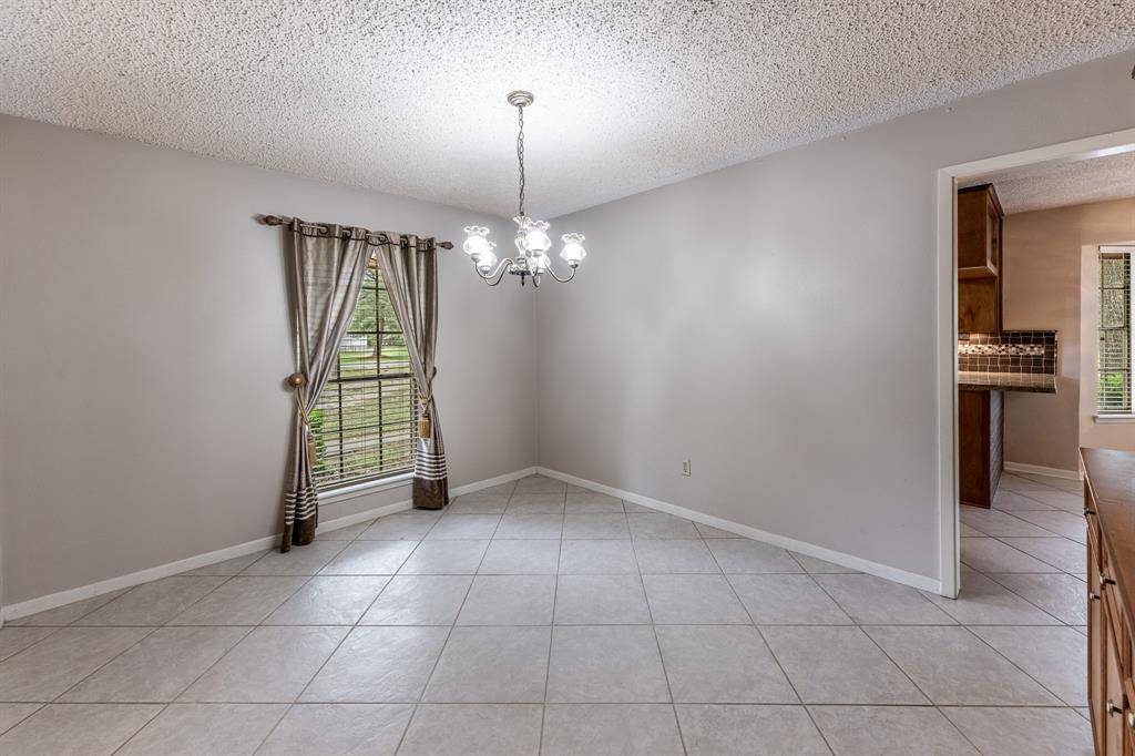 Huntsville, TX 77340,102 Trailwood DR