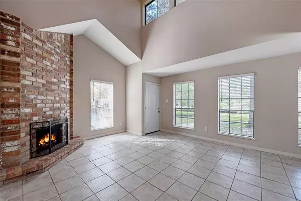 The Woodlands, TX 77381,8 W Bigelow Oak CT