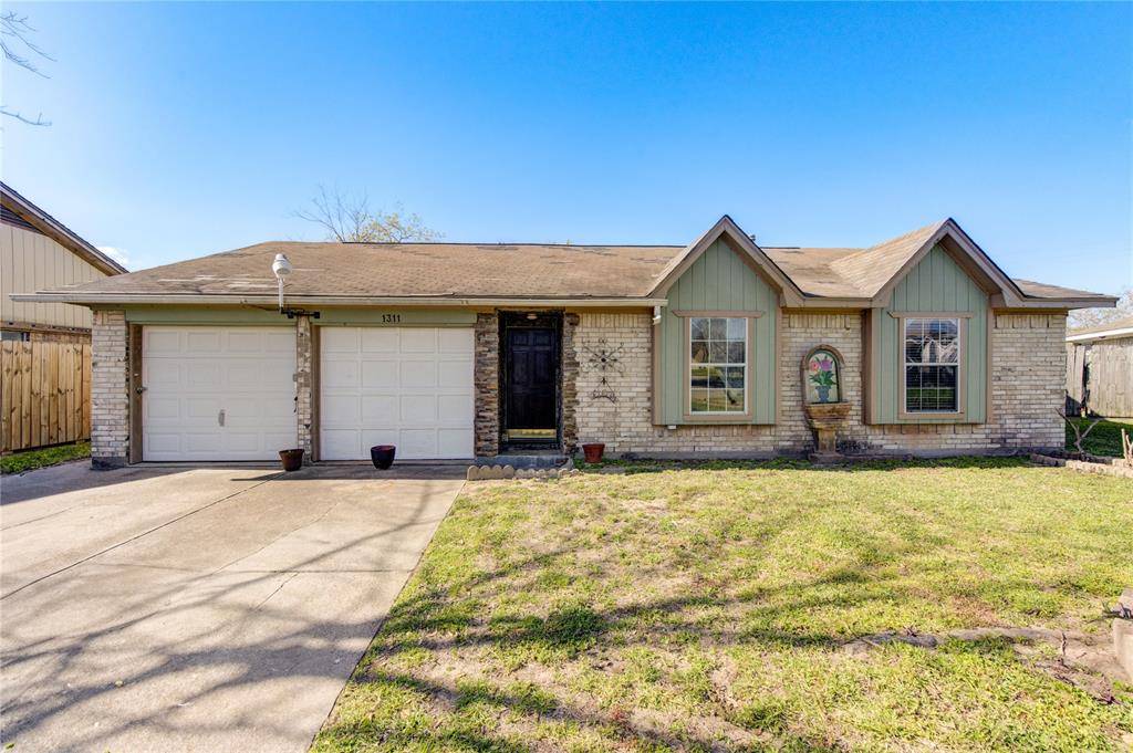 1311 Bournemouth DR, Pasadena, TX 77504