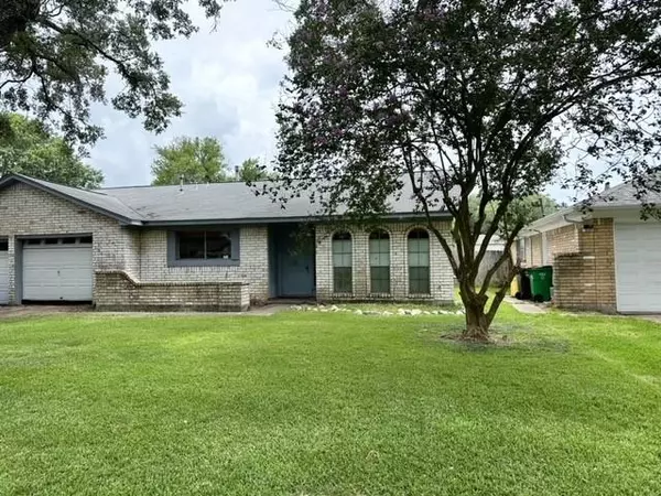 1402 Cactus ST, Baytown, TX 77521