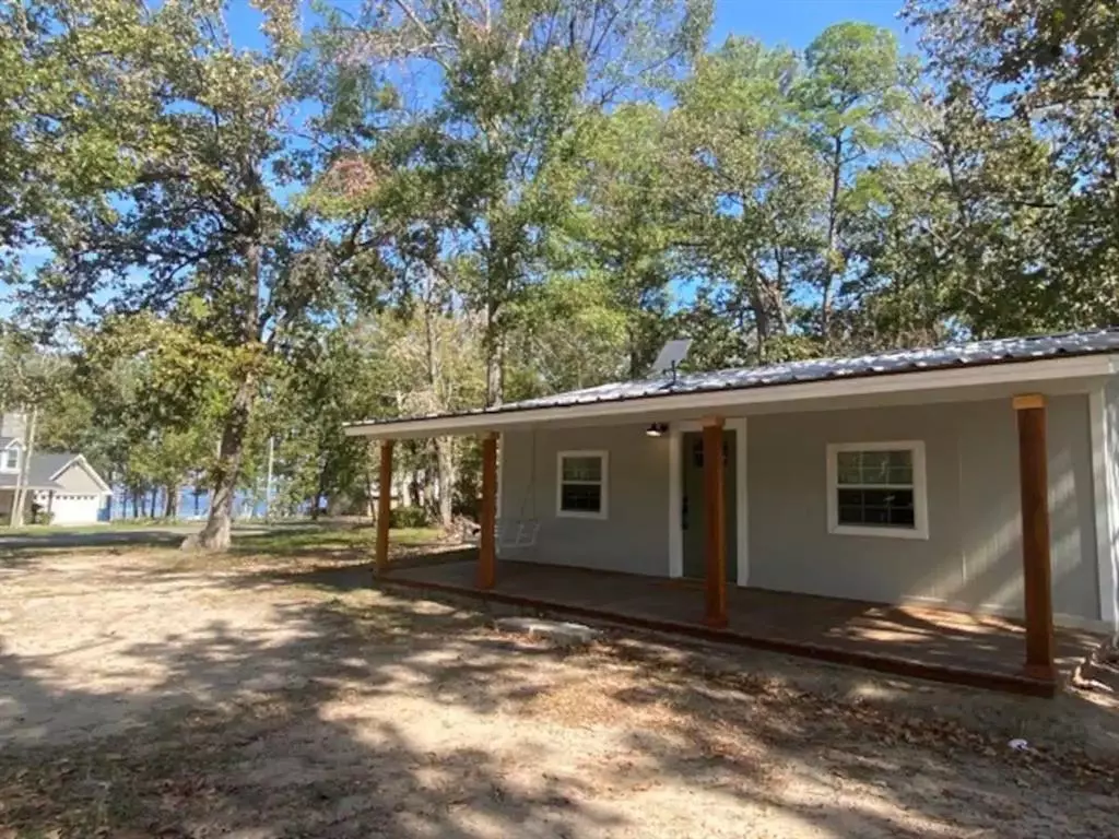 Zavalla, TX 75980,115 Brook Hollow LN