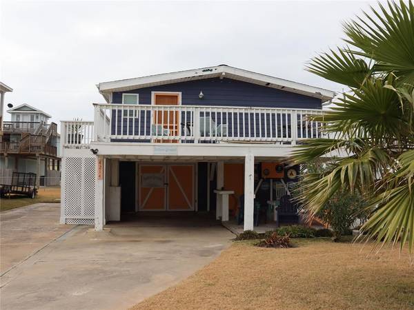 4214 Reeves DR, Galveston, TX 77554