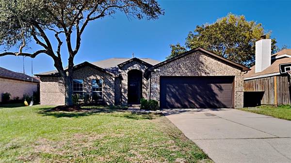 3206 Deer Trail DR, Alvin, TX 77511