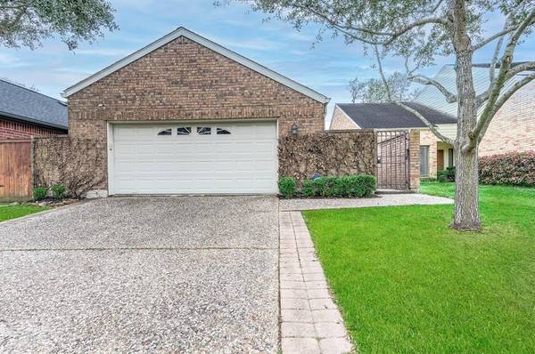 Houston, TX 77055,1370 Bullock LN