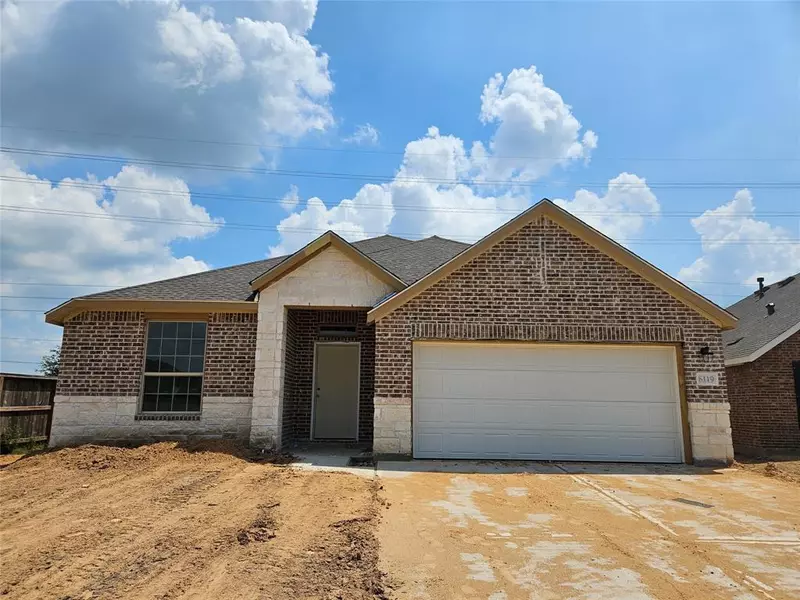 8119 High Meadow LN, Richmond, TX 77469