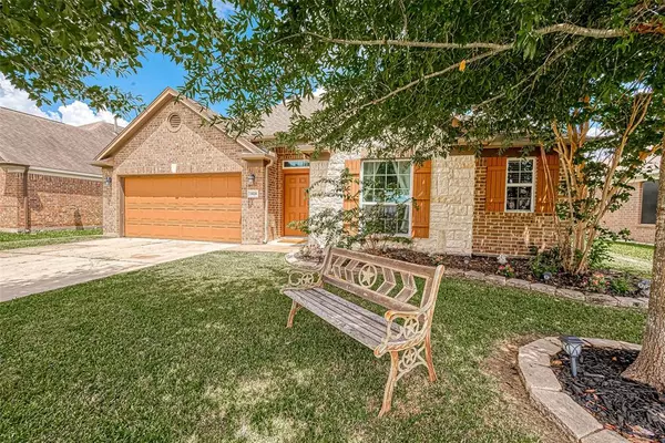 1826 Red Cedar, Rosenberg, TX 77471