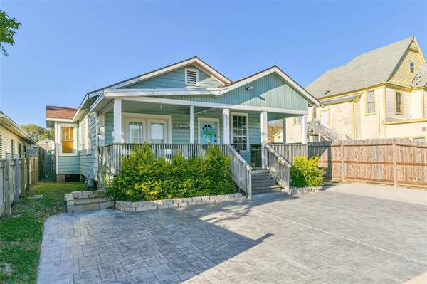 5322 Avenue S, Galveston, TX 77551