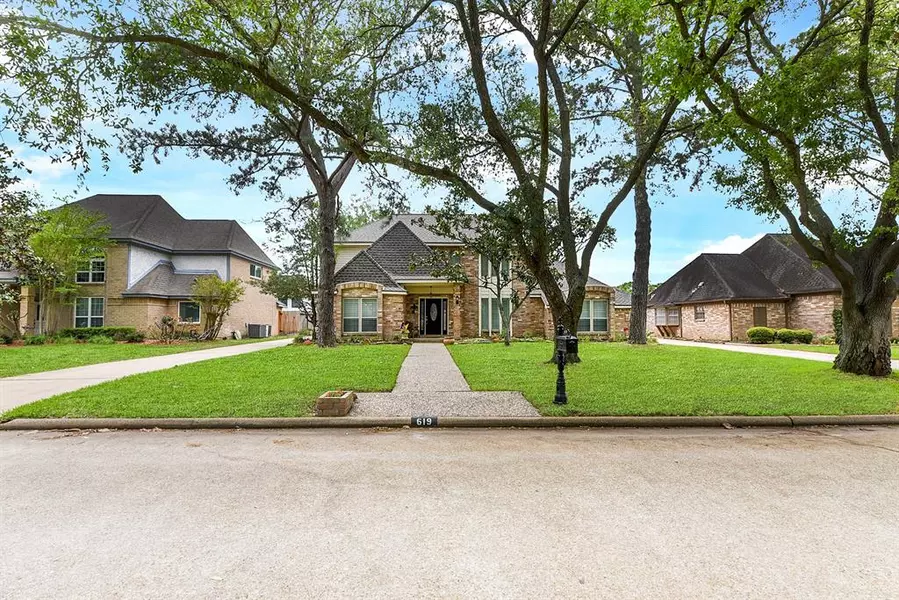 619 Abbotswood CT, Katy, TX 77450