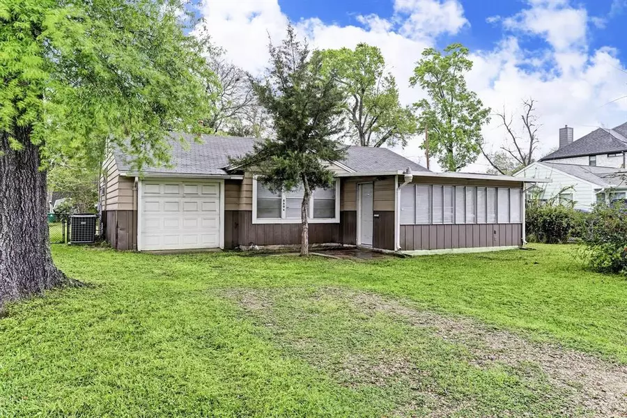 6606 Clawson ST, Houston, TX 77055