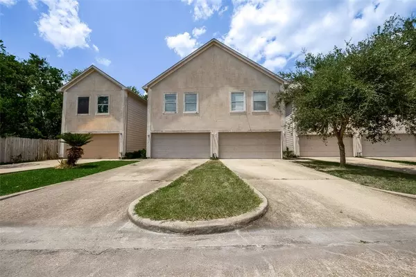 4628 Jetty LN, Houston, TX 77072