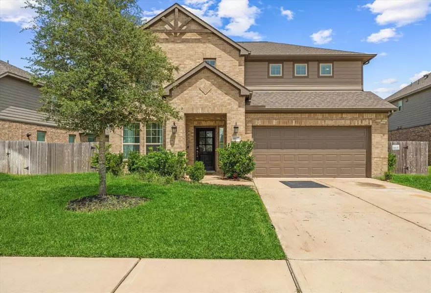 8627 Oakdale Bluff CT, Richmond, TX 77407