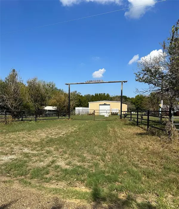 853 County Road 206, Bremond, TX 76629