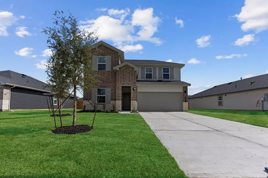 1049 Great Barracuda LN, Alvin, TX 77511