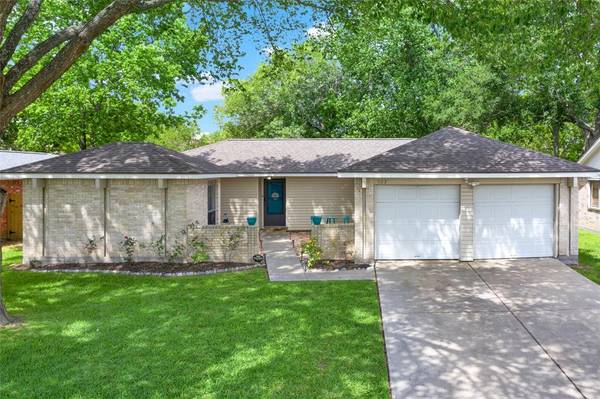 503 Dixie DR, League City, TX 77573