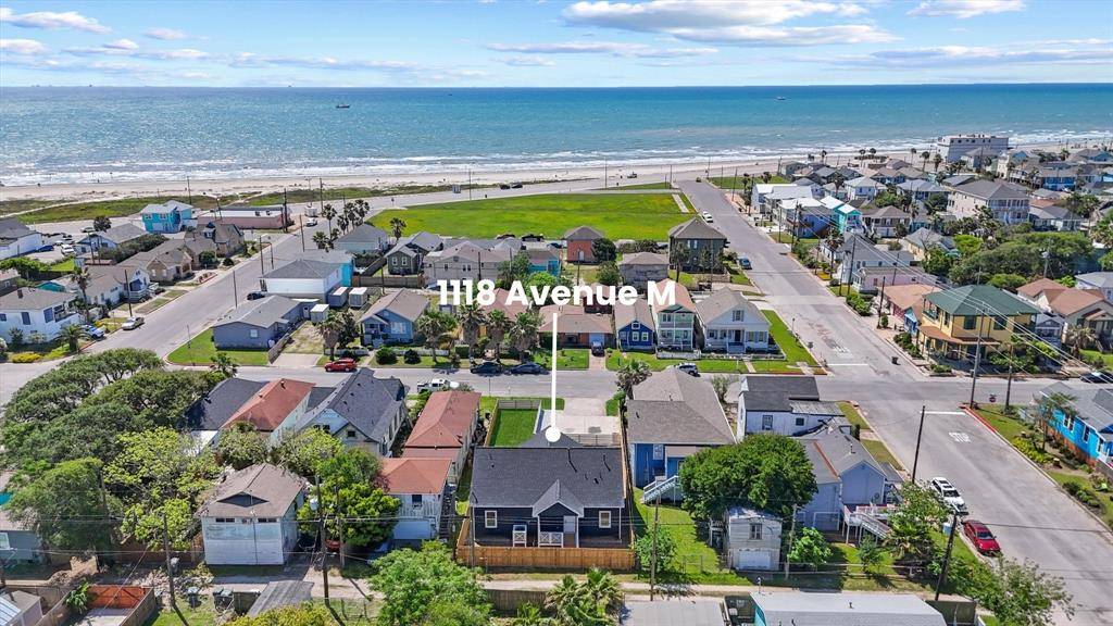 1118 Avenue M, Galveston, TX 77550