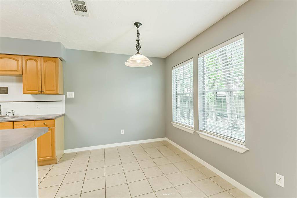 The Woodlands, TX 77380,34 S Morningwood CT