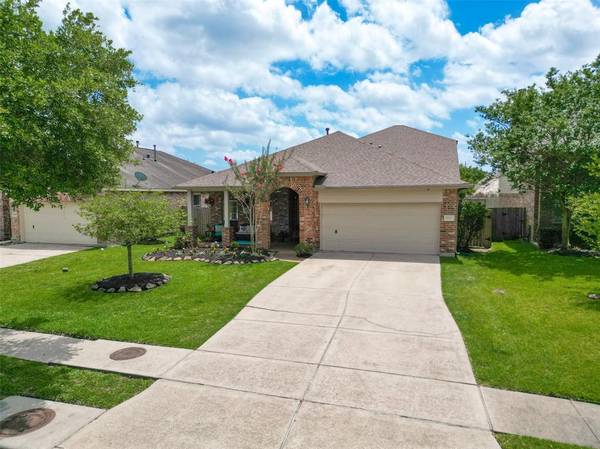 2287 Catalonia CV, League City, TX 77573