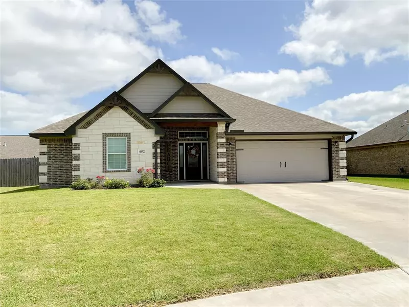 402 Jackson ST, Clute, TX 77531