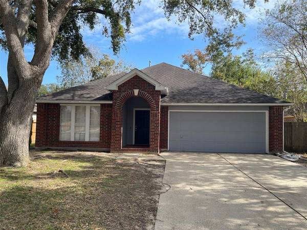 4329 Plover DR, Seabrook, TX 77586