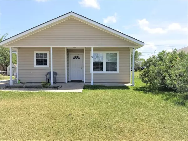 5 N Avenue B, Freeport, TX 77541