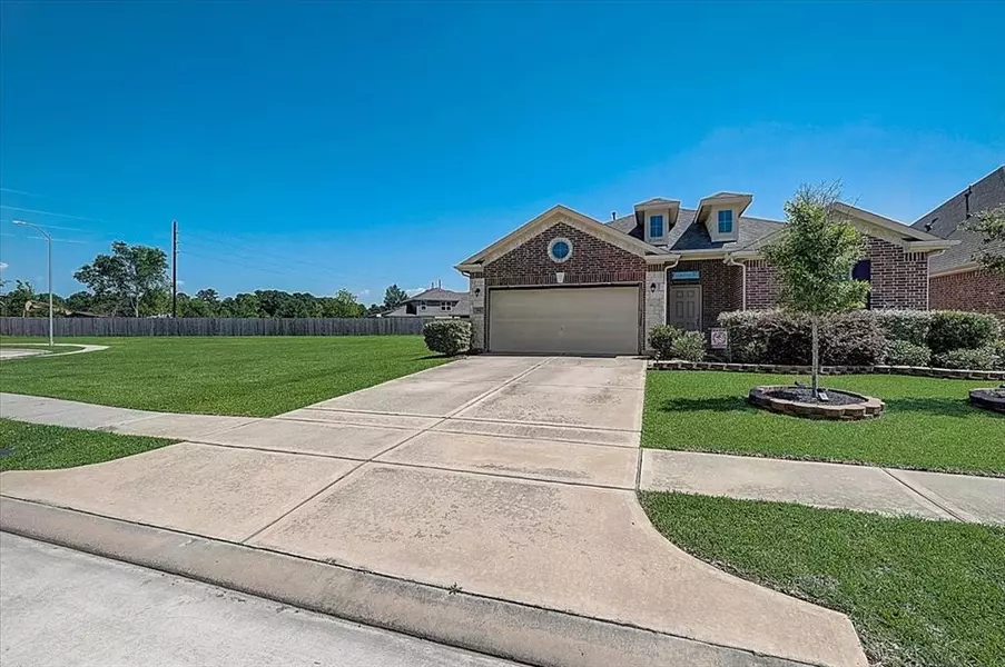 514 American Black Bear DR, Crosby, TX 77532