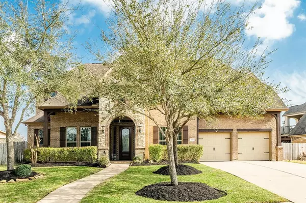 1019 Knoll Bridge LN, Friendswood, TX 77546