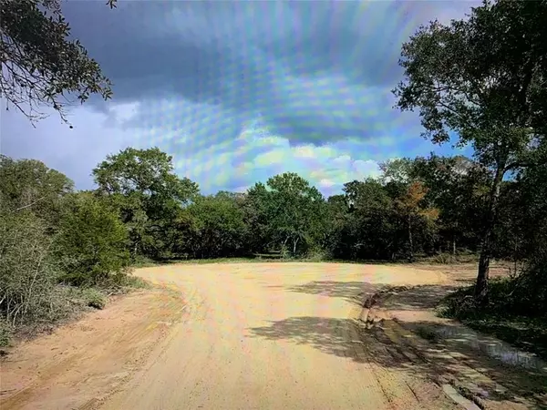 Hallettsville, TX 77964,0 Private Road 1581