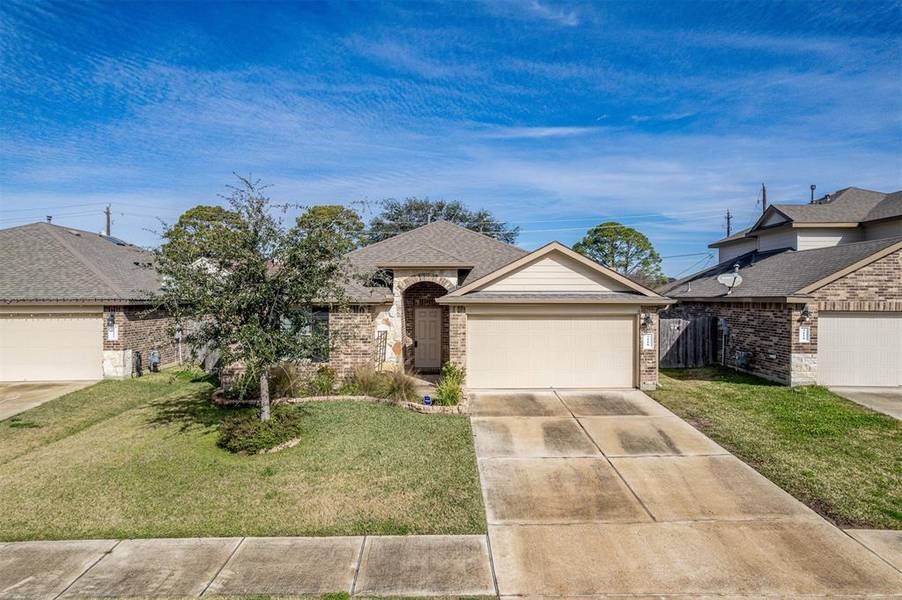 3118 Specklebelly DR, Baytown, TX 77521