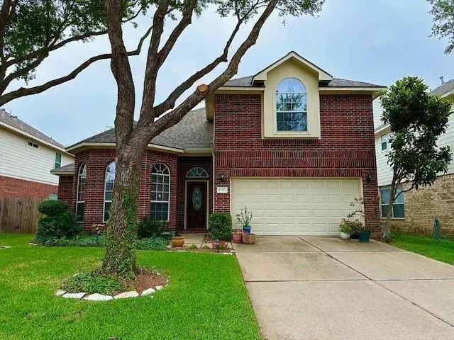 10727 White Bridge LN, Sugar Land, TX 77498