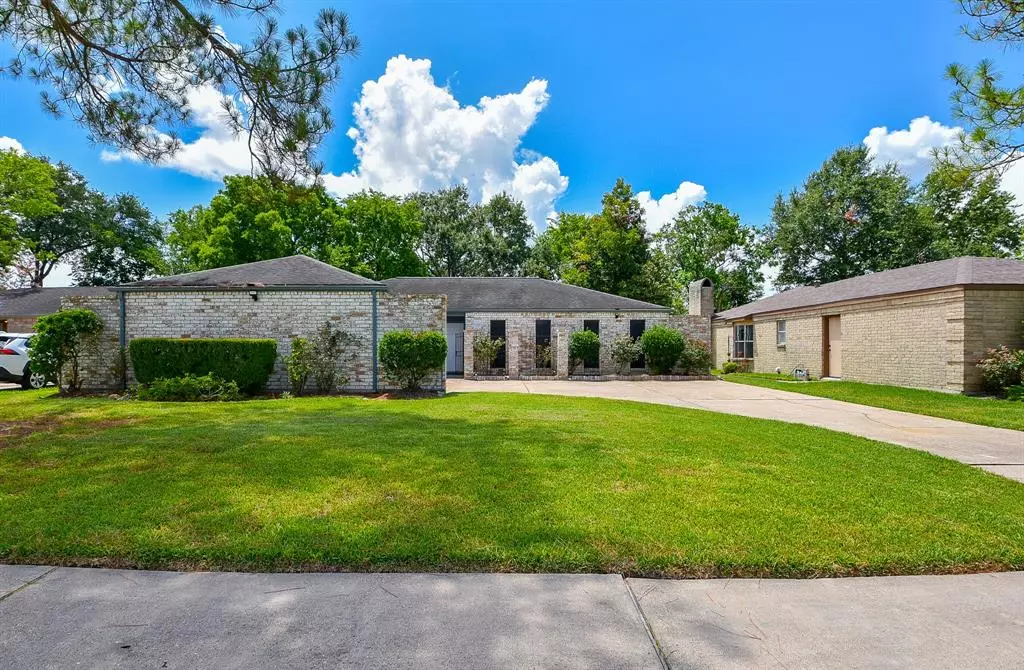 Houston, TX 77077,13727 Wickersham LN