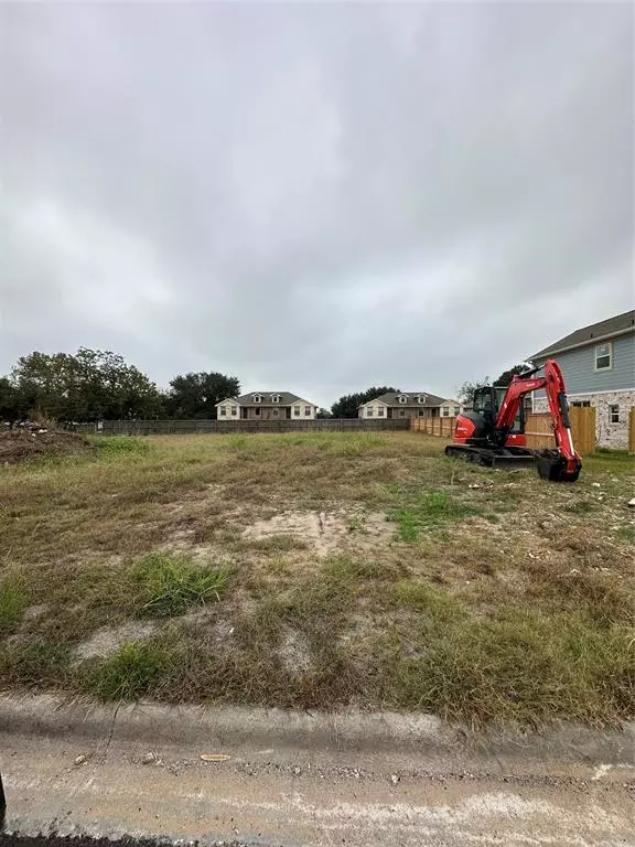 Brenham, TX 77833,00 Clay ST