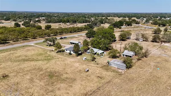 Hallettsville, TX 77964,171 Fm 2616