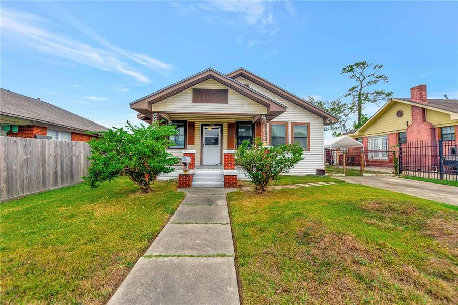 109 Canton ST, Houston, TX 77012