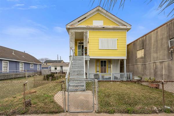 1704 Avenue O, Galveston, TX 77550