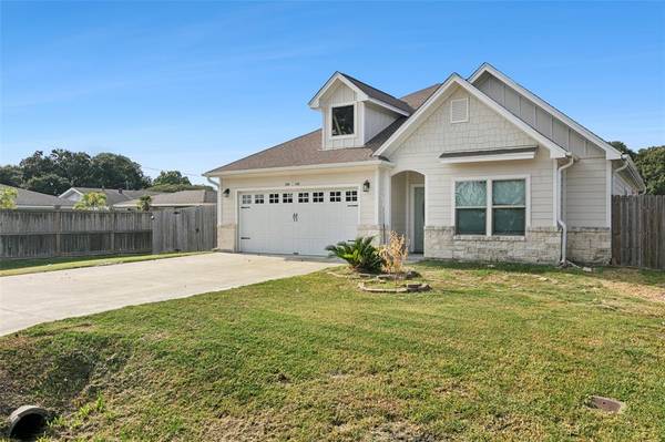 Nederland, TX 77627,1320 Avenue N