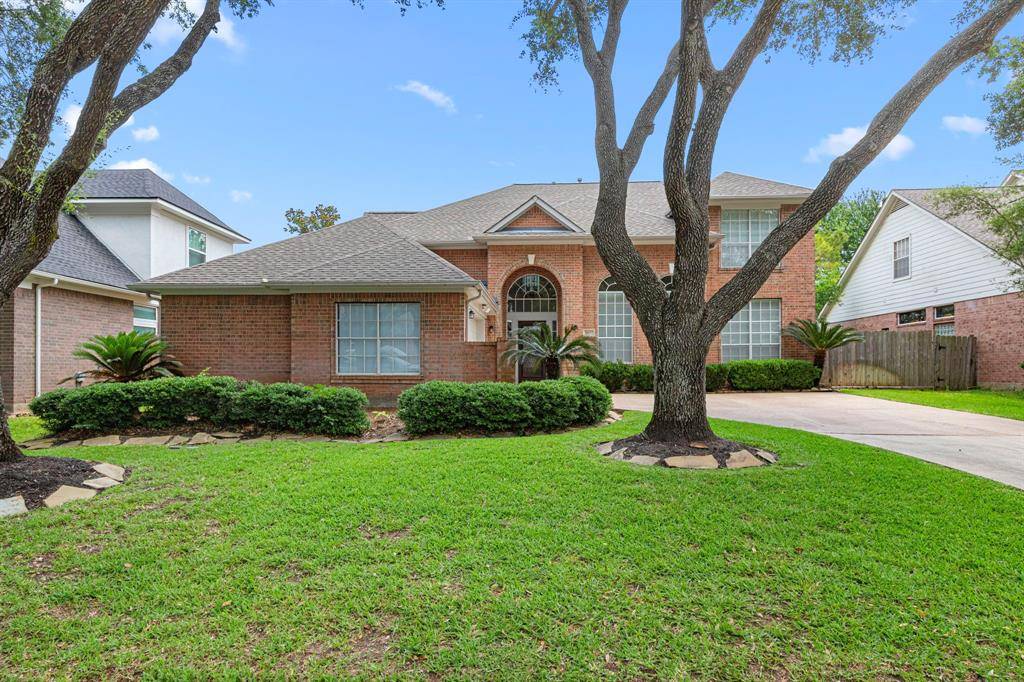 1807 Rustic Hills CT, Sugar Land, TX 77479