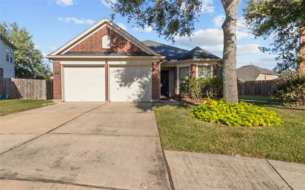 2 Buena Park CIR, Manvel, TX 77578