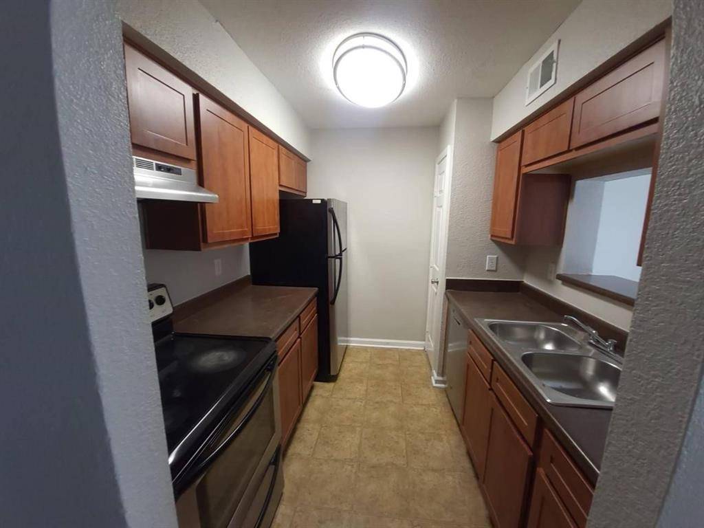 Houston, TX 77071,8100 Creekbend DR #135