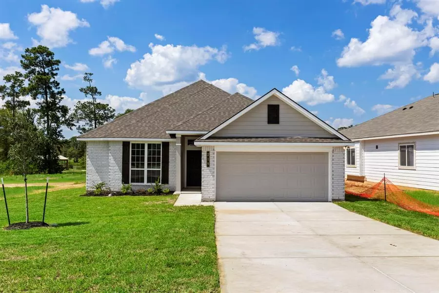 219 Shoreview Drive, Conroe, TX 77303