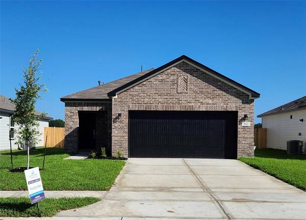 802 Brookside DR, Dayton, TX 77535