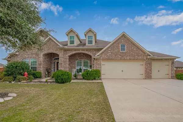 11626 Kings Point BLVD, Mont Belvieu, TX 77535