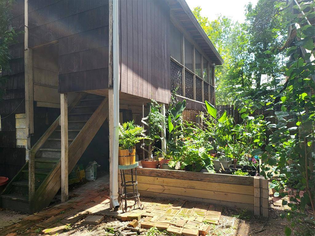 Houston, TX 77006,1529 Welch ST