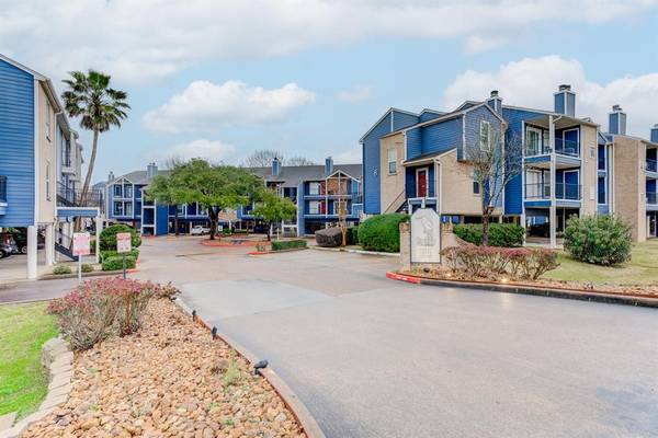 18511 Egret Bay BLVD #412, Webster, TX 77058