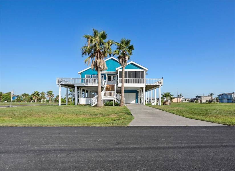 3902 3rd ST, Galveston, TX 77554