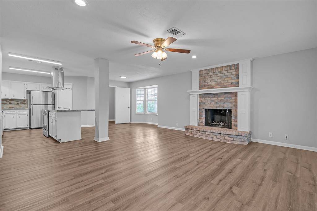 Conroe, TX 77301,313 Bois D Arc DR