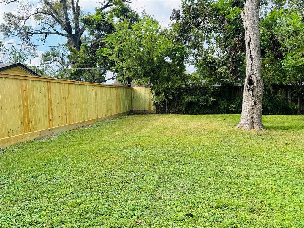 6618 Housman ST, Houston, TX 77055
