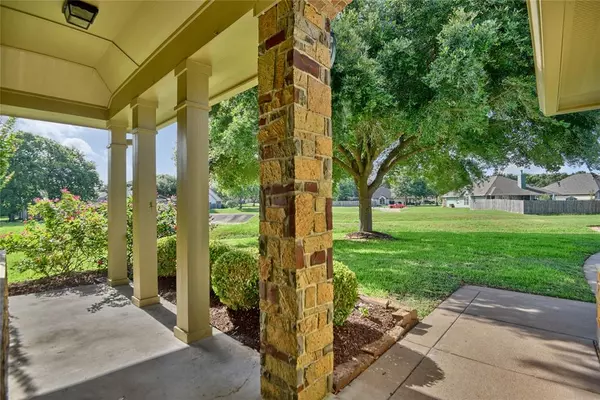 Brenham, TX 77833,2601 Red Oak CIR