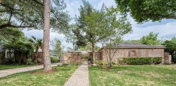 2515 Briarpark Drive, Houston, TX 77042